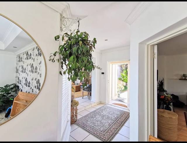 4 BEDROOM HOUSE TO LET IN PARKLANDS